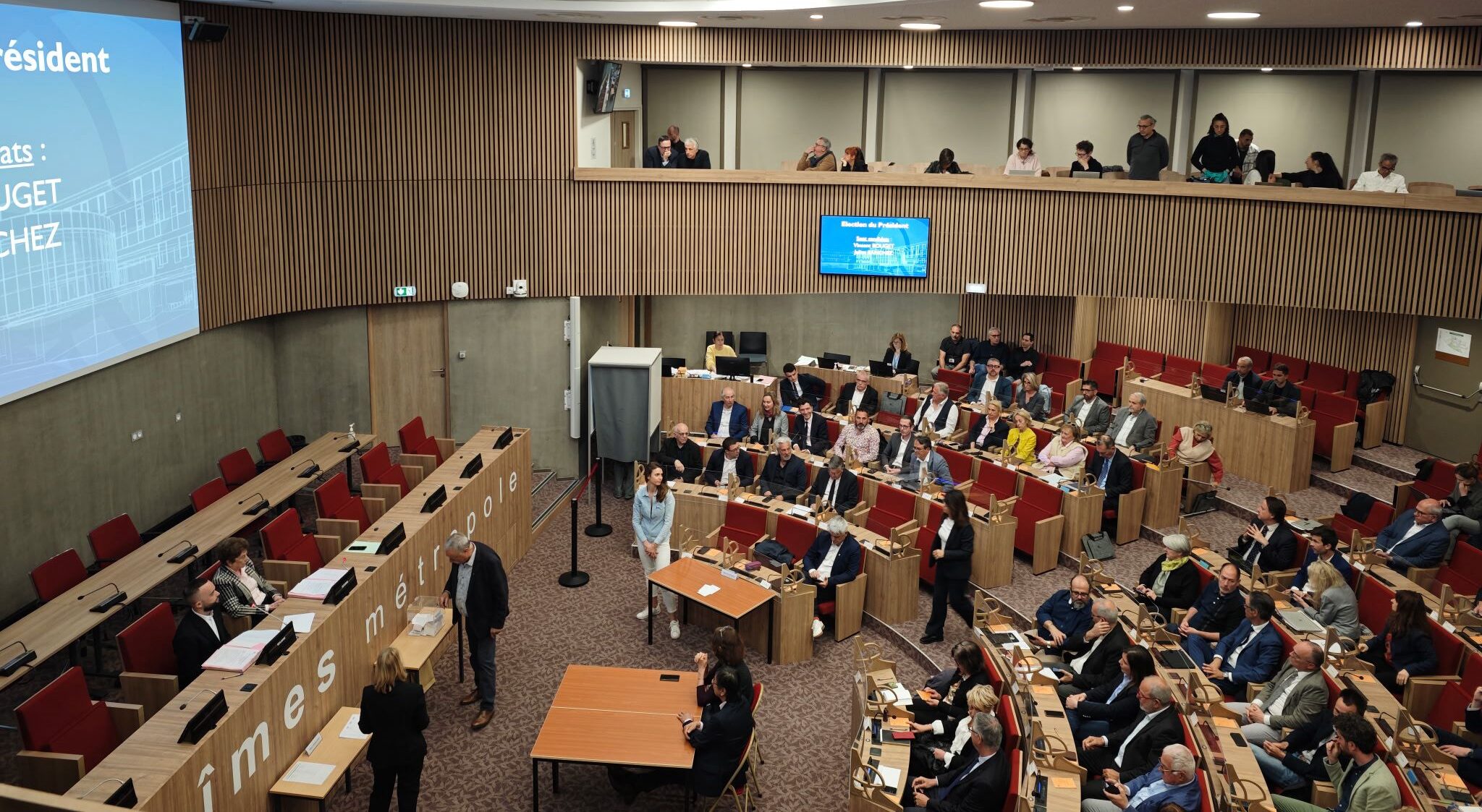 Investiture nimes metropole 14 avril 2026